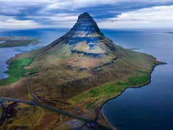 Vista aérea de Kirkjufell