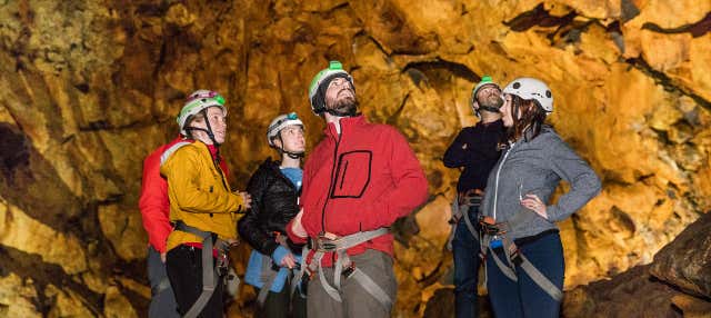 Visite du tunnel de lave de Thrihnukagigur