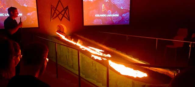 Spettacolo di lava a Vík