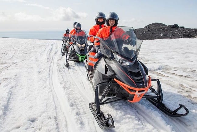 Passeio de moto de neve pelo glaciar Mýrdalsjökull