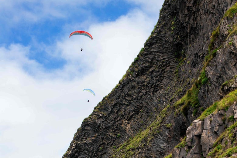 Flying over the cliffs of Vík