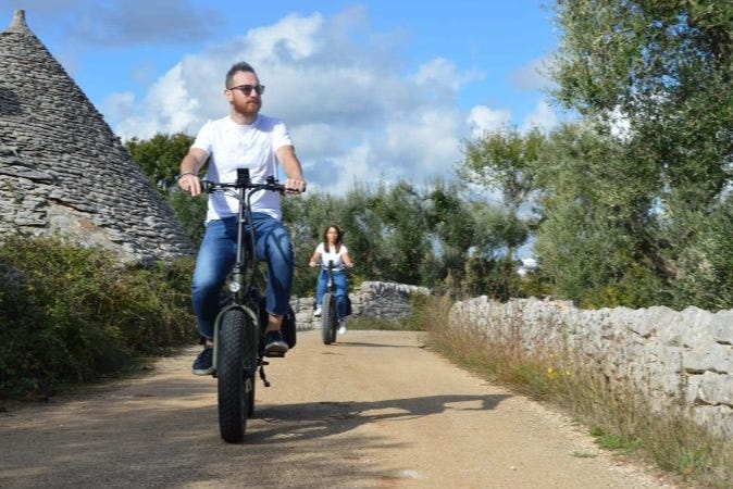 Tour de bicicleta por Alberobello