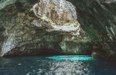 Excursão à Gruta de Netuno