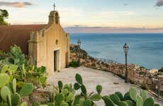Giardini Naxos, Taormina & Castelmola Excursion