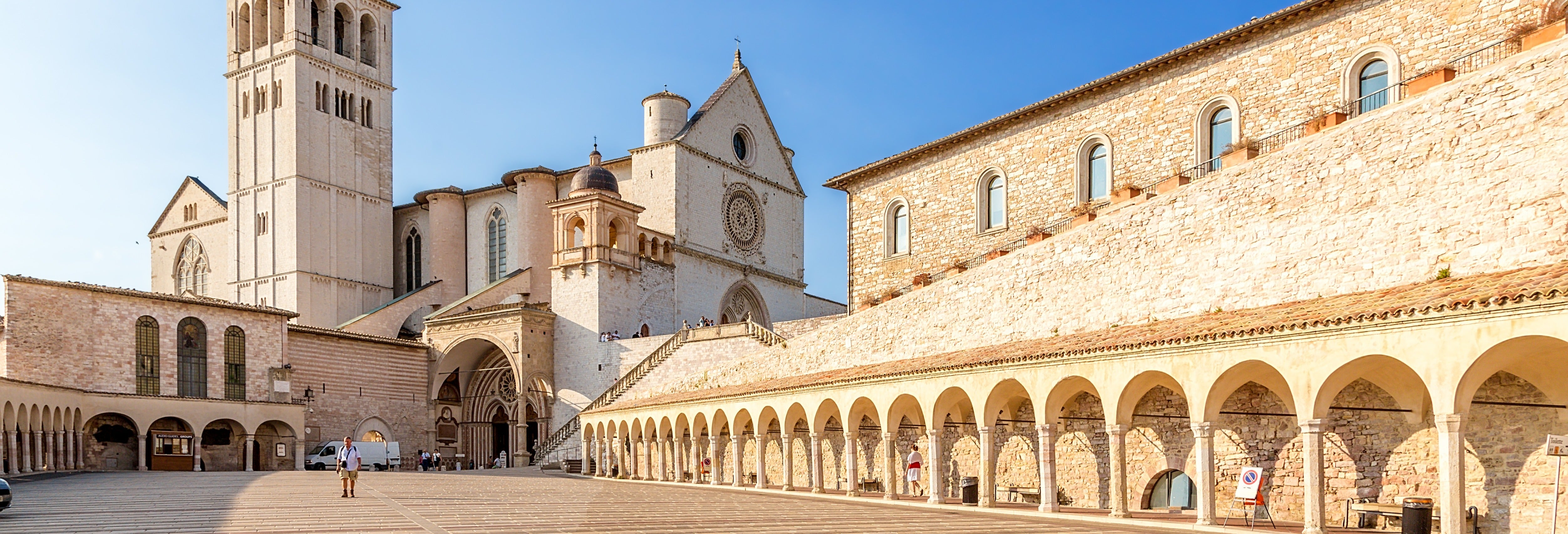 Escursione ad Assisi e Cortona