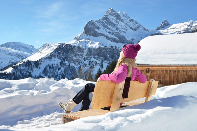 Momento di relax durante l'escursione sulle Alpi svizzere