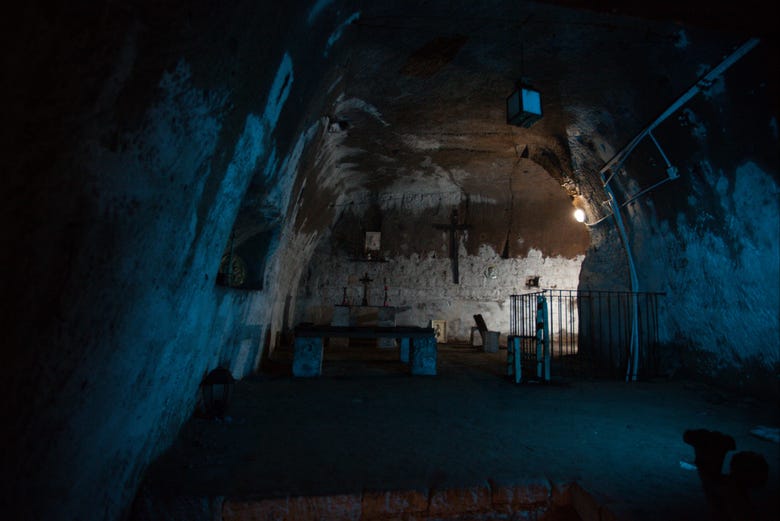 Uma capela nos túneis de Nápoles
