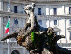 Piazza della Repubblica, Fontana delle Naiadi