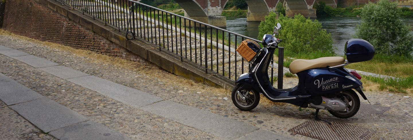 Alquiler de vespa en Travacò Siccomario