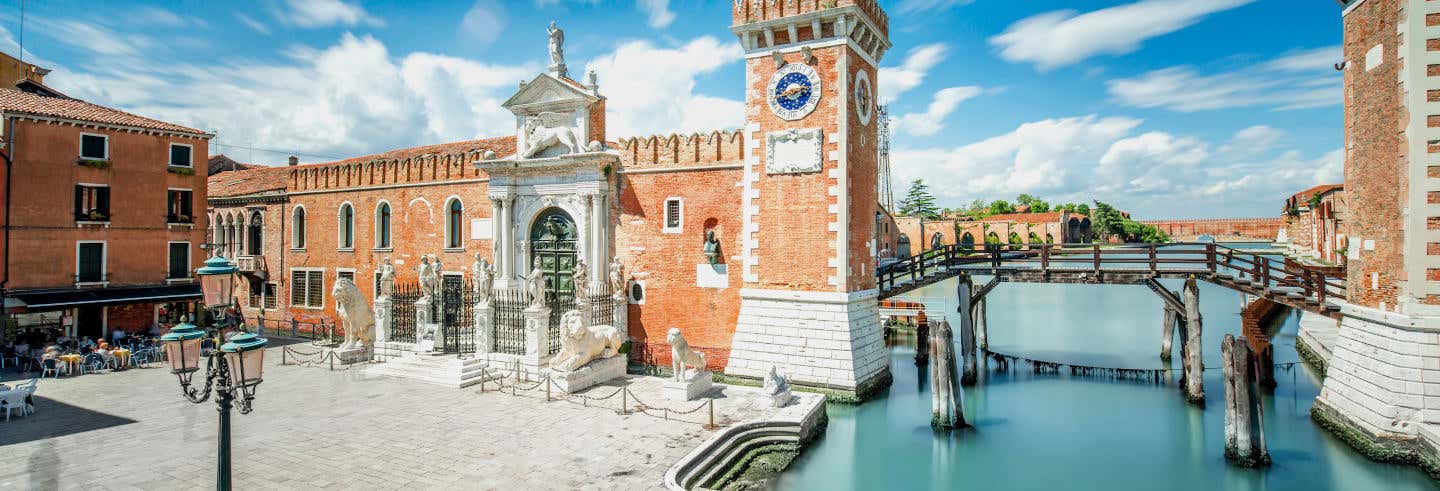 Visita guiada por el barrio de Castello
