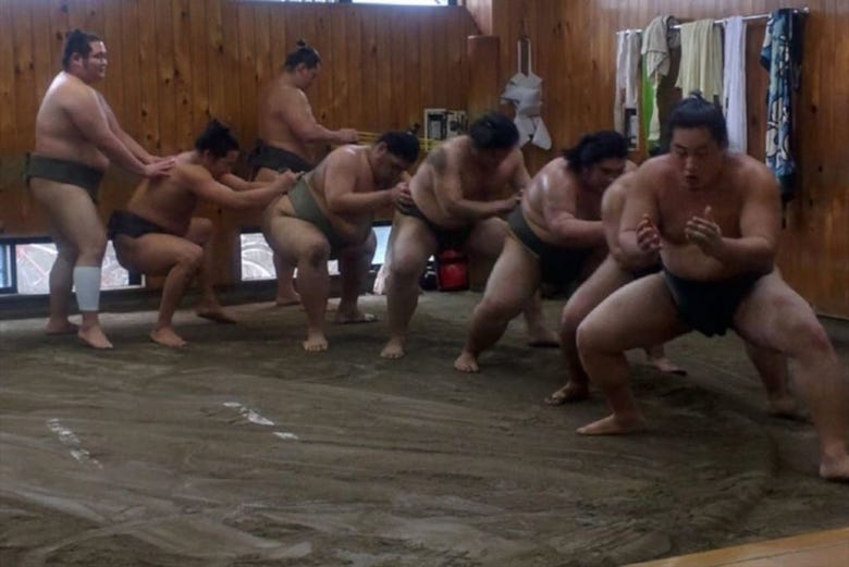 Foto con i lottatori di sumo