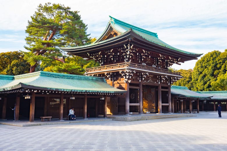 Sanctuaire shinto Meiji Jingu dans le parc Yoyogi