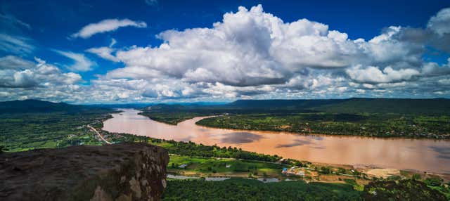 Crucero al atardecer por el río Mekong