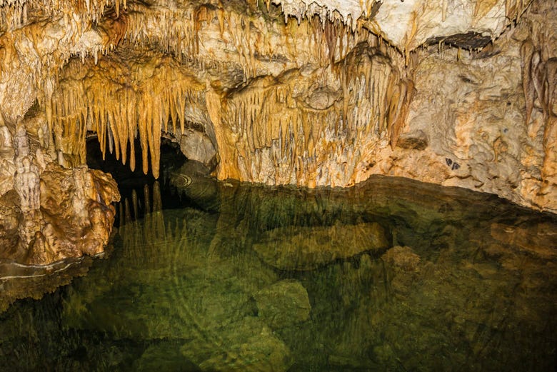 Cueva de Knadel
