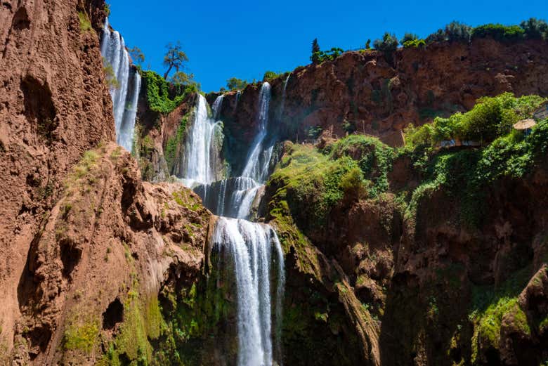 Cascadas de Ouzoud en un día soleado