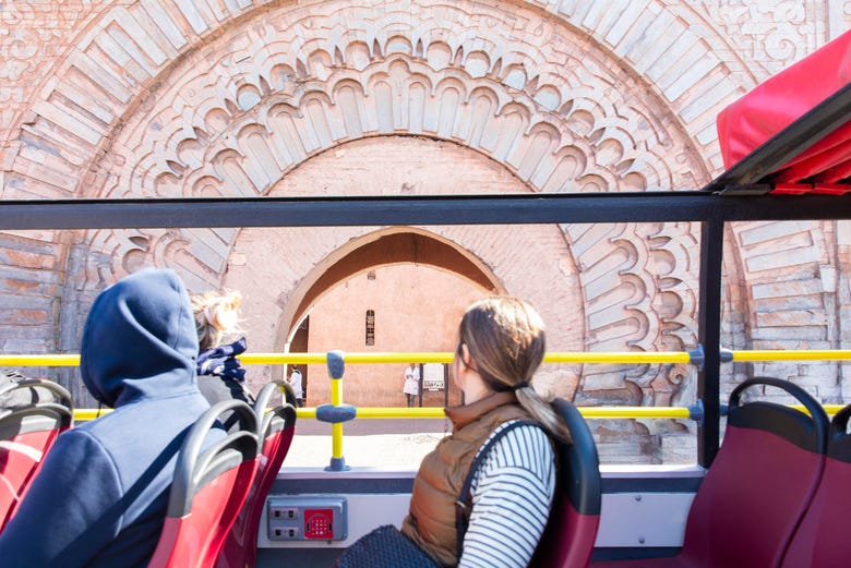 Vue sur Marrakech depuis le bus touristique