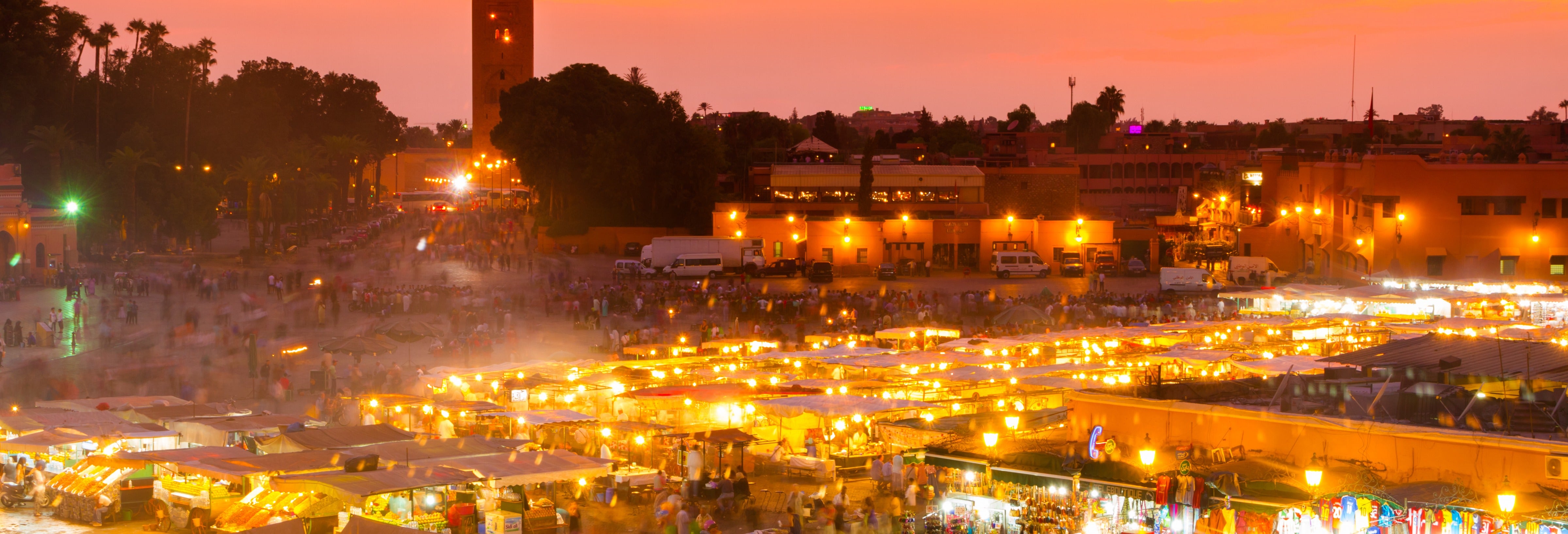 Marrakech à noite, tour de charrete
