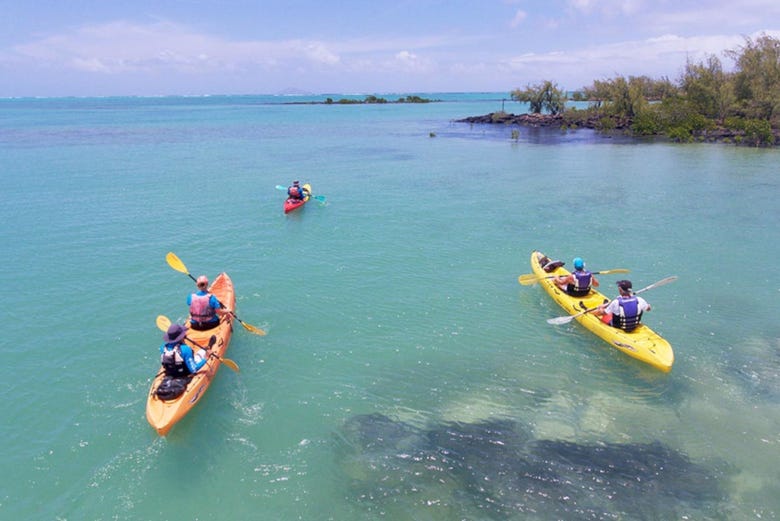 Vista del Océano Índico desde los kayak