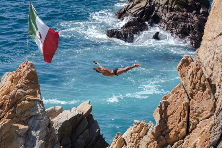 Acapulco Guided Tour & Cliff Dive Show Book at