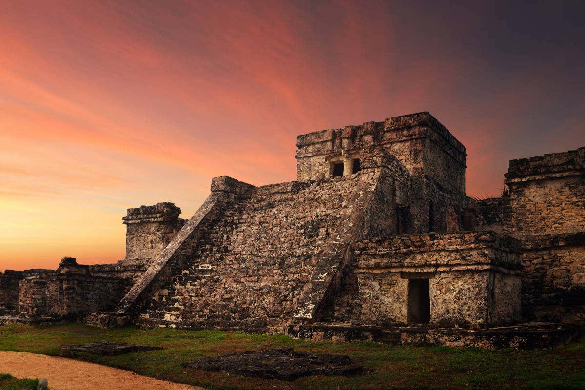 sunrise tulum ruins