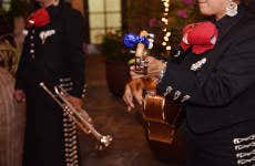 Tour nocturno por Cholula con cena y espectáculo