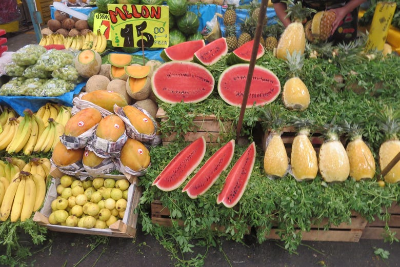 Puesto de verdura en el Mercado de Jamaica