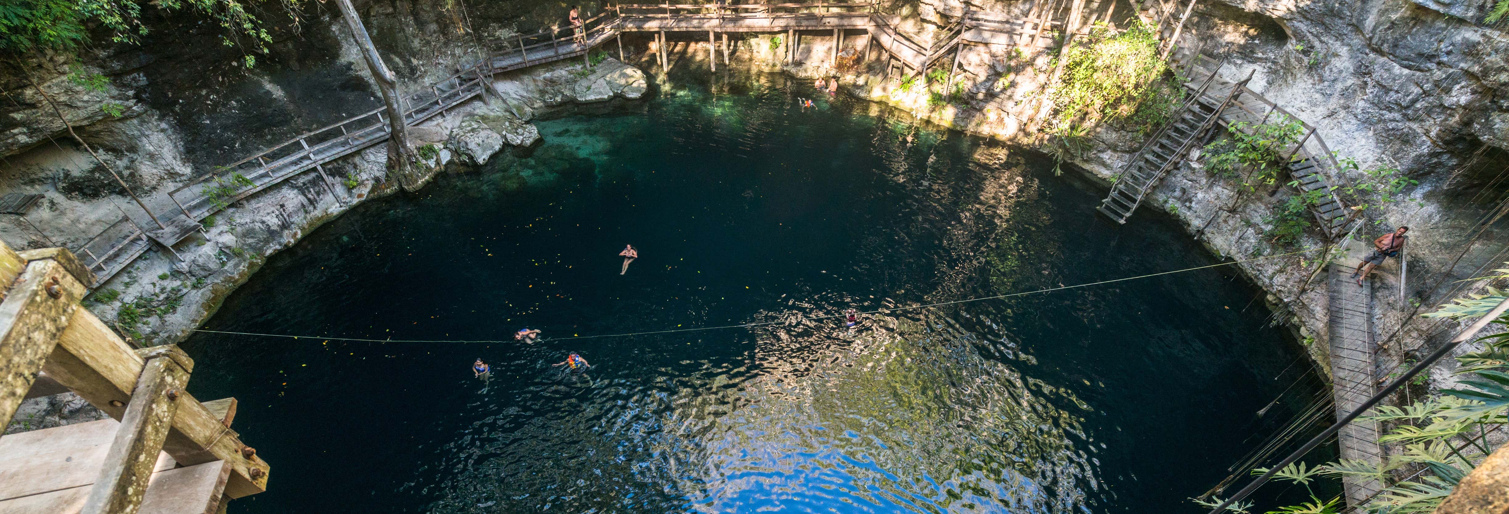 Excursión al cenote Xcanché desde Ek Balam