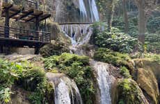 Excursión a la cascada Cola de Caballo y Santiago