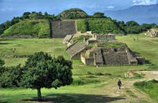 Excursão a Monte Albán