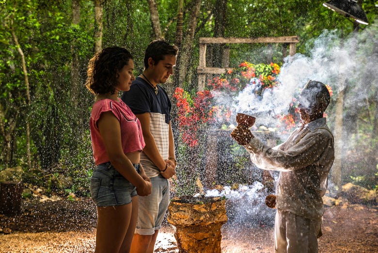 Una ceremonia en el Native Park Yucatán
