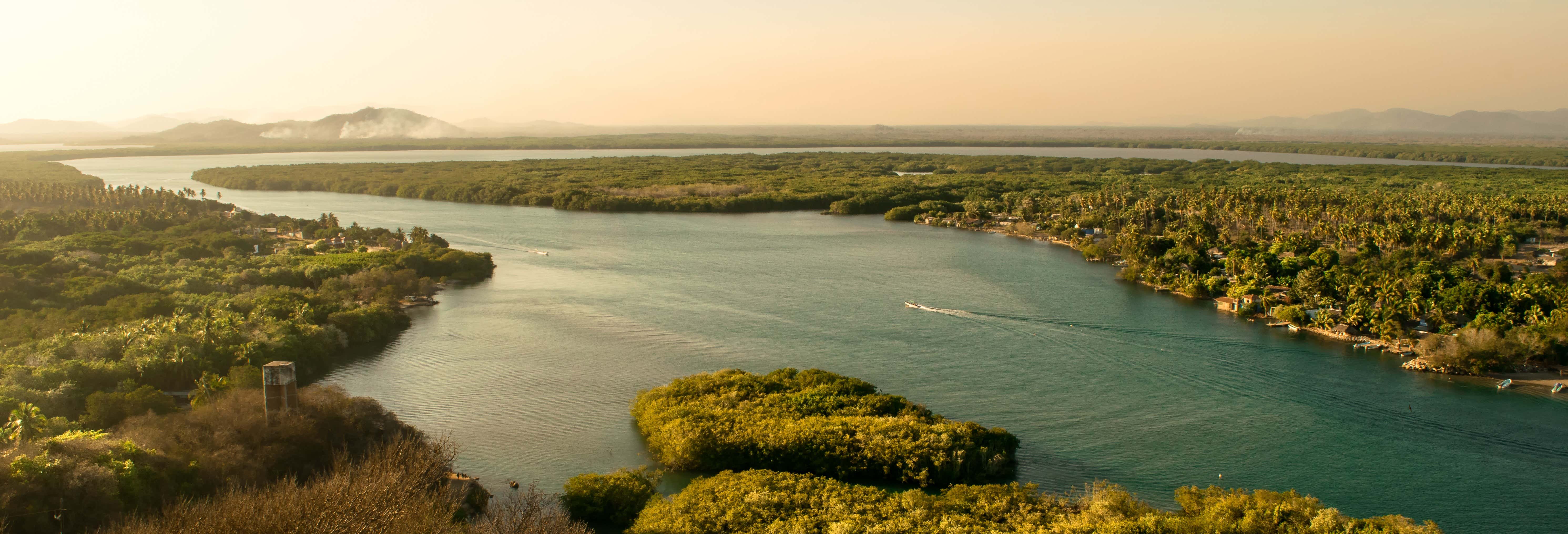 Excursión a Lagunas de Chacahua desde Puerto Escondido