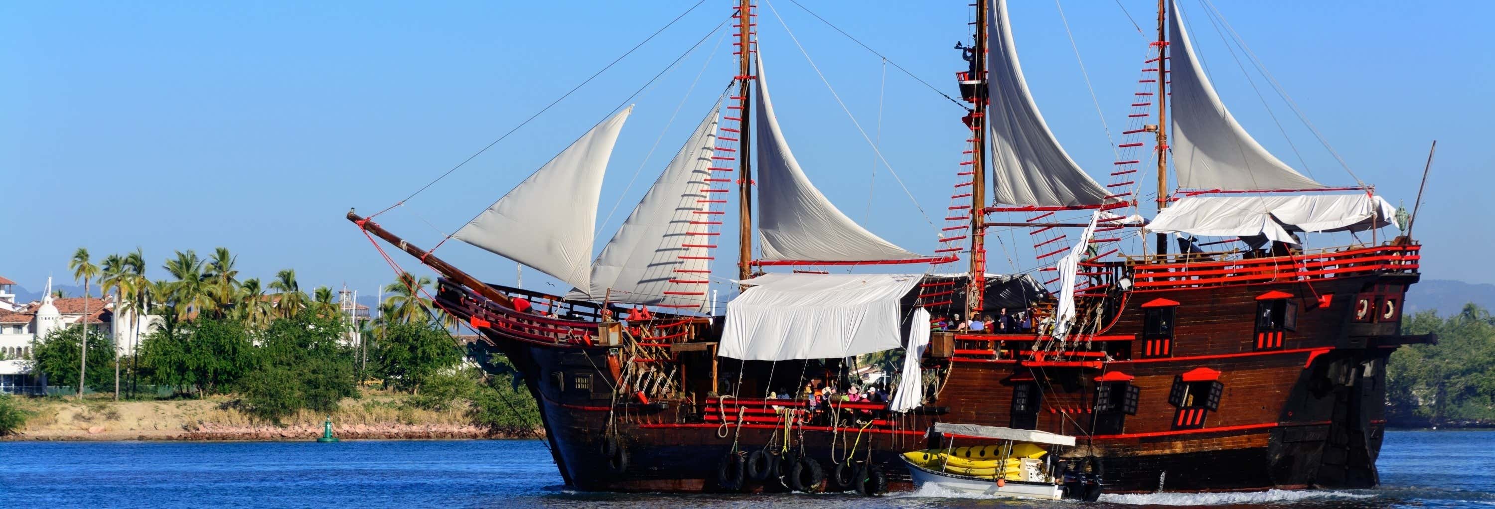 Paseo en barco pirata por Puerto Vallarta desde Riviera Nayarit