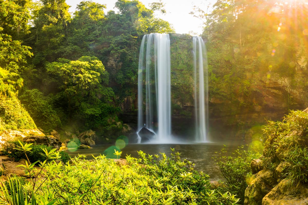 Agua Azul, MisolHá y Palenque desde San Cristóbal de las