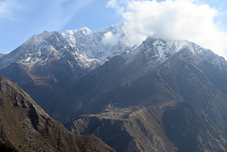 Sobrevolando el Himalaya