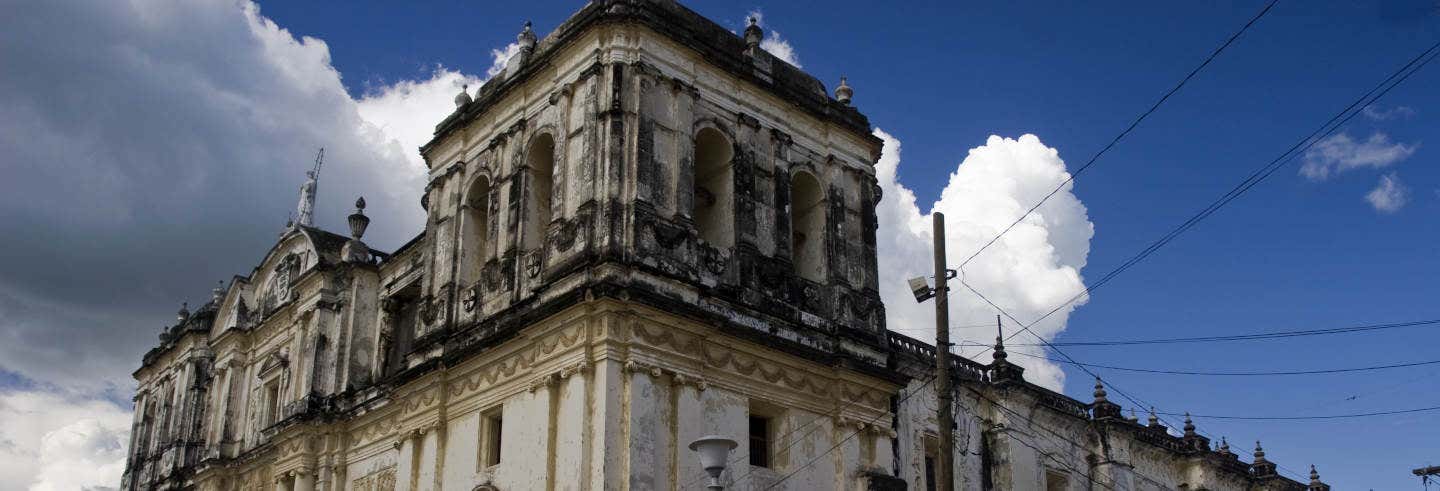 Tour de los misterios y leyendas de León
