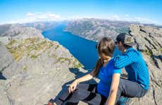 Senderismo por Preikestolen para cruceros