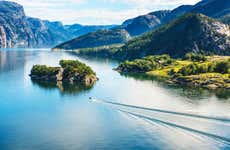 Passeio de barco por Lysefjord para cruzeiros