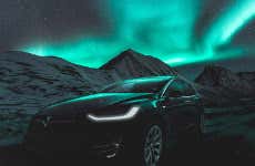 Tour da aurora boreal de Tesla