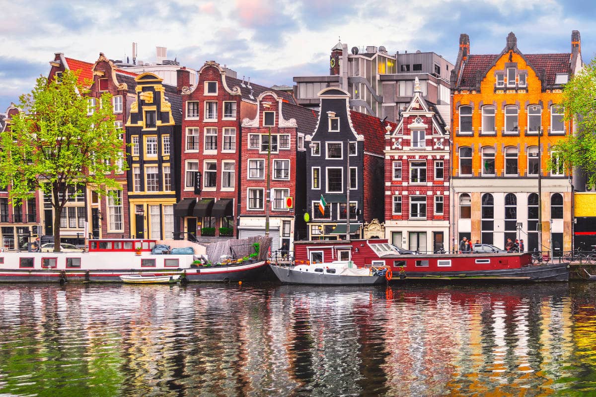 Alternative Amsterdam Tour Book Online At Civitatis Com