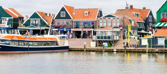 Ferry a Volendam