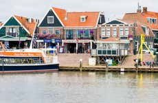 Ferry a Volendam