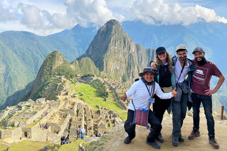 Trekking por la Cantera Inca hasta Machu Picchu