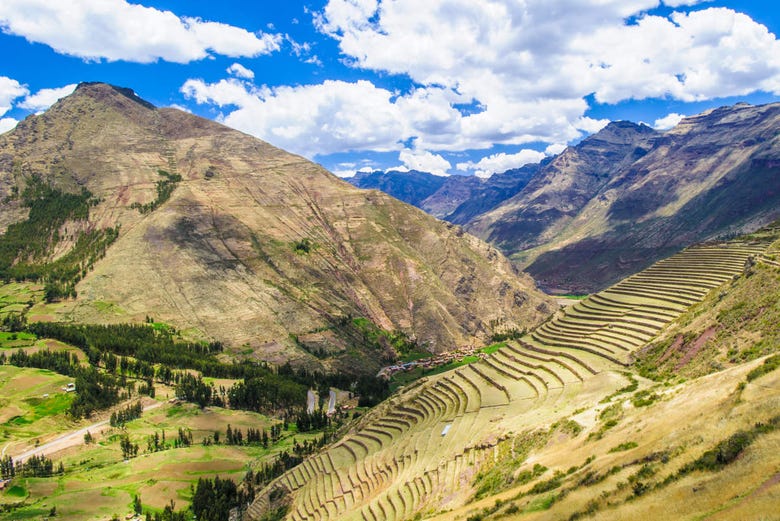Views of the Sacred Valley of the Incas
