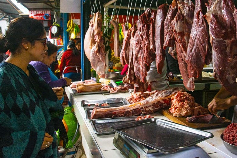 Puesto de carne en el Mercado de San Felipe