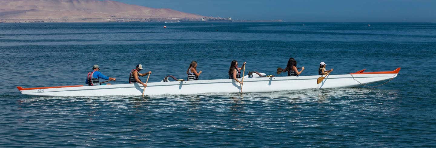 Tour della baia di Paracas in canoa polinesiana