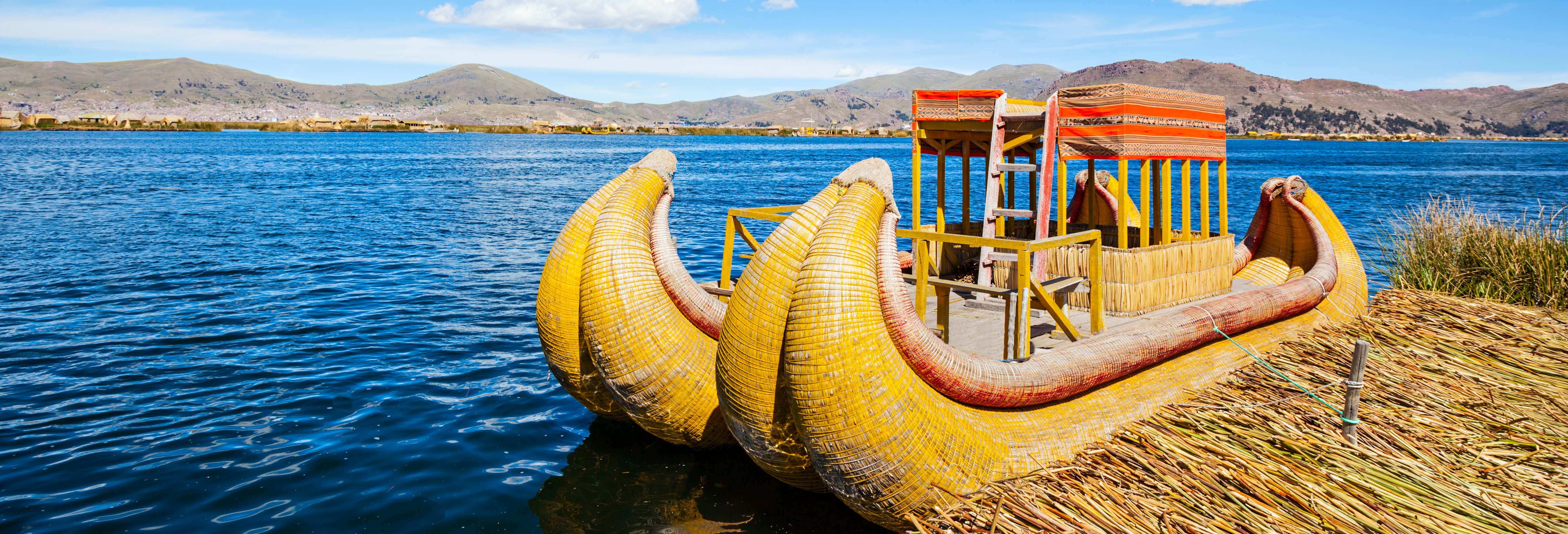 Excursión a las islas de los Uros + Trekking por Taquile
