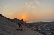 Sandboarding en las dunas de Salaverry