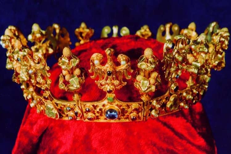 Corona del tesoro real
