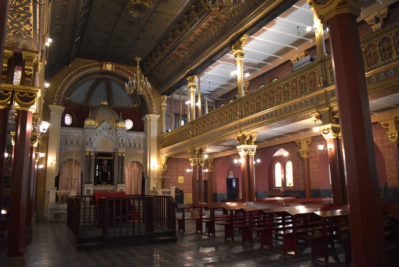 Interior de la sinagoga Tempel