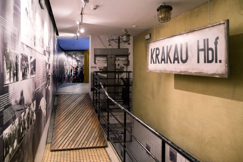 Oskar Schindler Factory Guided Tour in Krakow